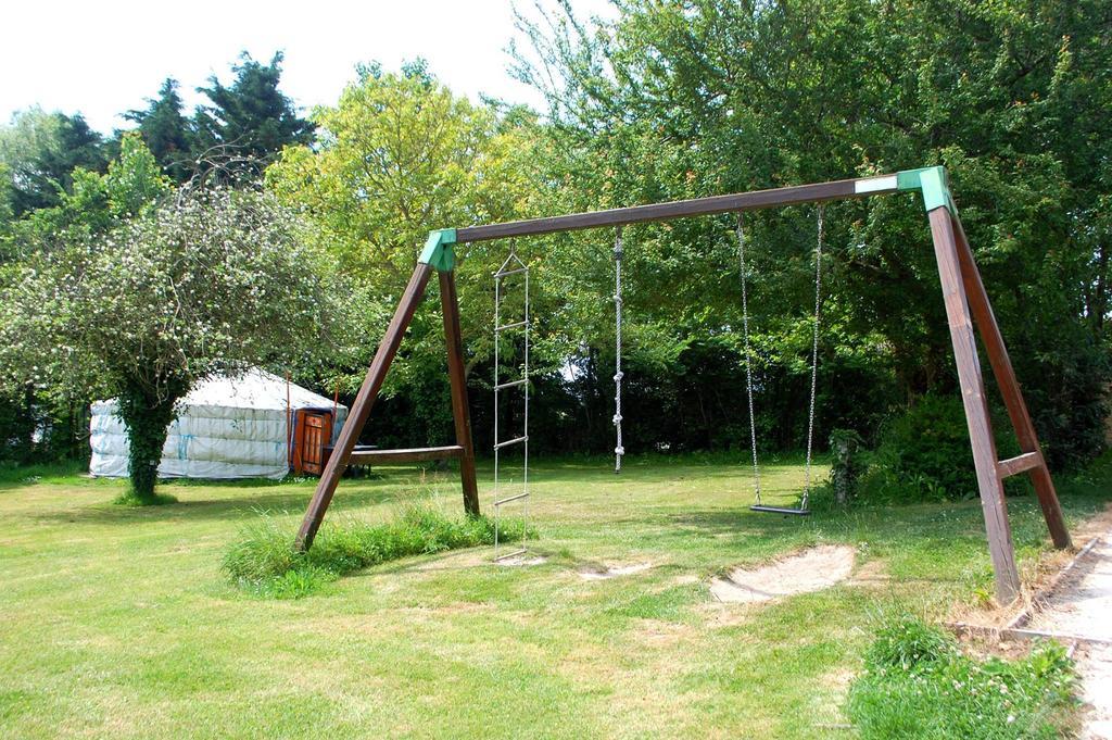 Village Insolite Tiny Saint Benoit des Ondes Bagian luar foto